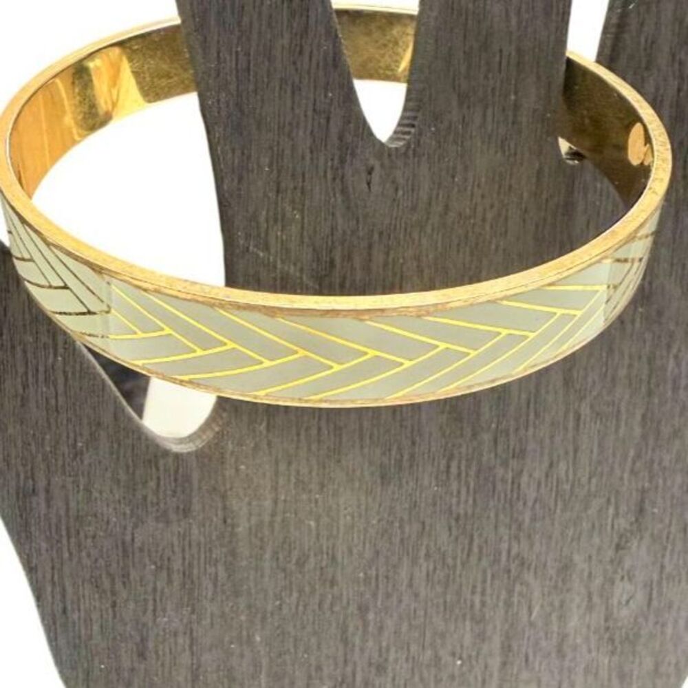 J.Crew Enamel Chevron Hinged Bangle Bracelet Sage Mint Green Gold Tone